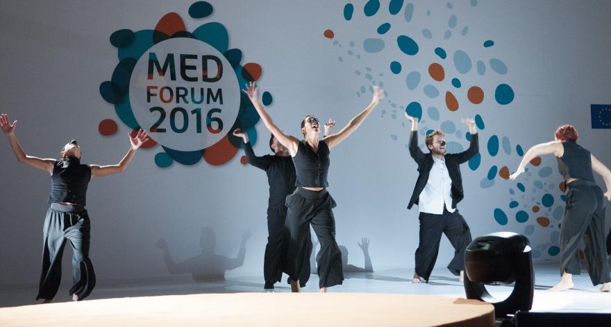 Dance performance at Med Forum 2016